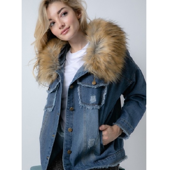 LAST ONE!  NWT Removable Fur Hooded Denim Jacket S - Picture 6 of 8